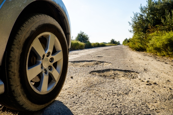 Do Potholes Form in Winter or Summer?