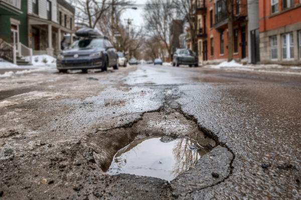 potholes in winter